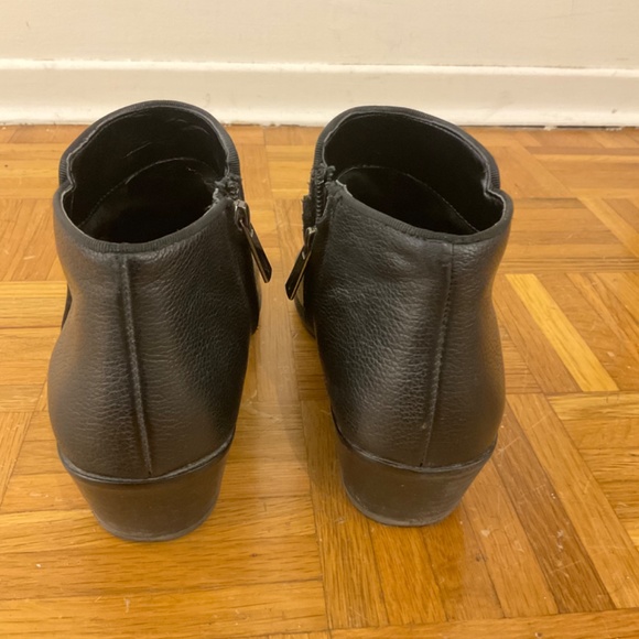 Sam Edelman Petty Ankle Boots - Picture 5 of 8